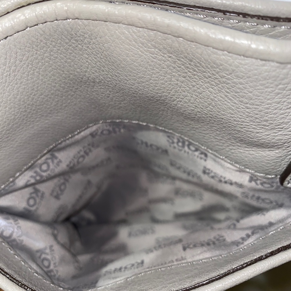 Michael Kors Fulton Leather Crossbody - Picture 5 of 8